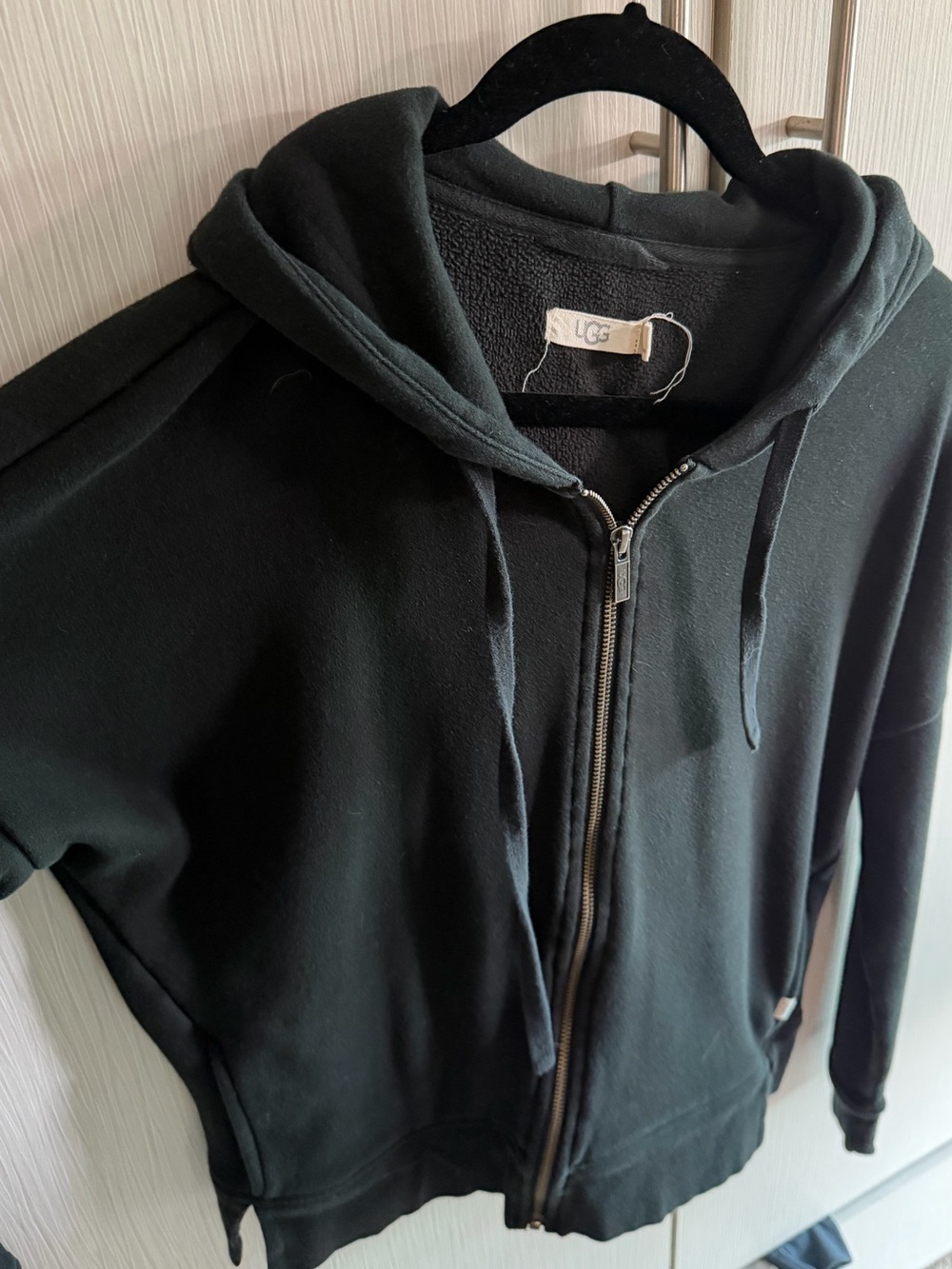 Ugg zip up hoodie black good condition